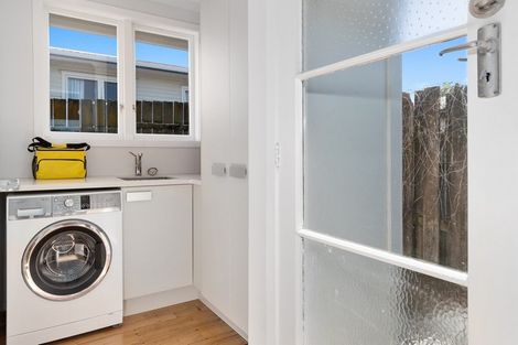 Photo of property in 3b Glenfield Place, Brookfield, Tauranga, 3110