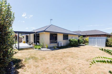 Photo of property in 12 Aspen Way, Kelvin Grove, Palmerston North, 4414