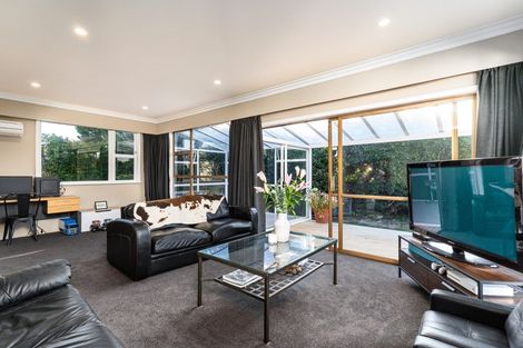 Photo of property in 15 Swansea Street, Hokowhitu, Palmerston North, 4410