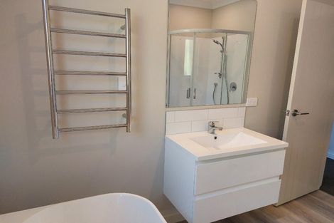 Photo of property in 5 Danske Close, Carterton, 5713