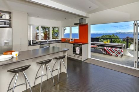 Photo of property in 24 Barrier View Road, Leigh, 0985