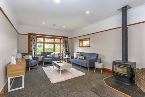 Photo of property in 70 Sandwich Road, Beckenham, Christchurch, 8023