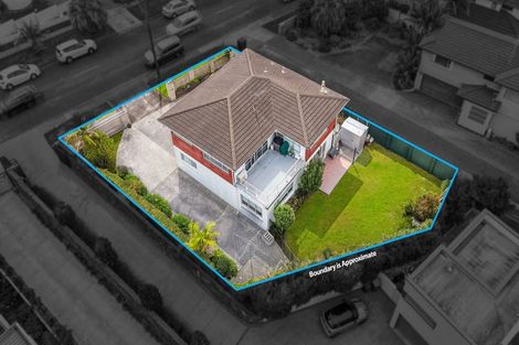 Photo of property in 19 Takutai Avenue, Bucklands Beach, Auckland, 2012