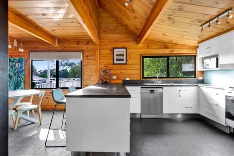 Photo of property in 11 Erica Place, Bell Block, New Plymouth, 4312