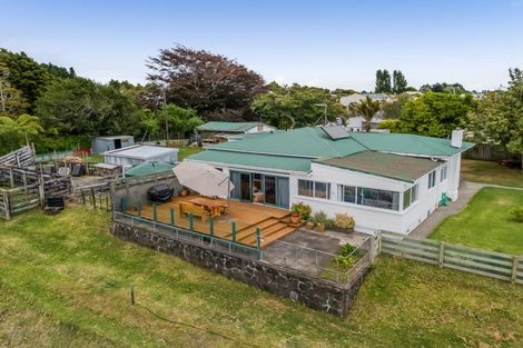 Photo of property in 14 Ngapapa Street, Urenui, 4375