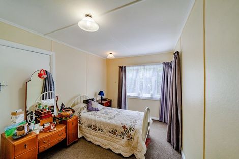 Photo of property in 9 Collins Street, Waipawa, 4210
