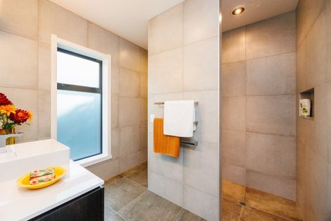 Photo of property in 21 The Strand, Fitzherbert, Palmerston North, 4410