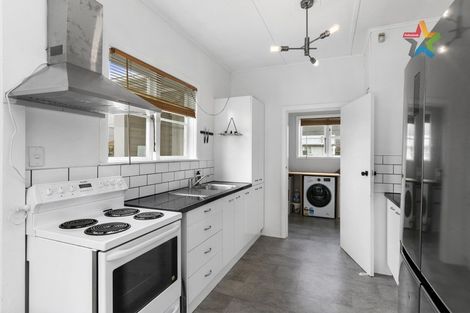 Photo of property in 51 Compton Crescent, Taita, Lower Hutt, 5011