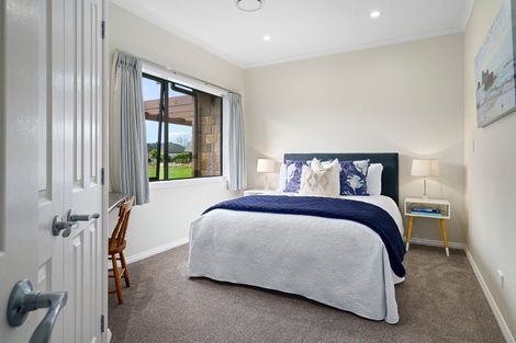 Photo of property in 2/218 Thornton Road, Cambridge, 3434