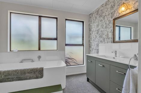 Photo of property in 37 Cassandra Street, Stratford, 4332