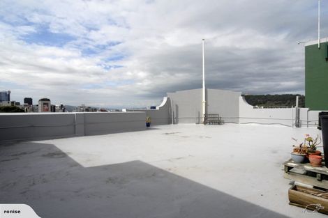 Photo of property in Blythswood Flats, 15/3 Aro Street, Aro Valley, Wellington, 6021