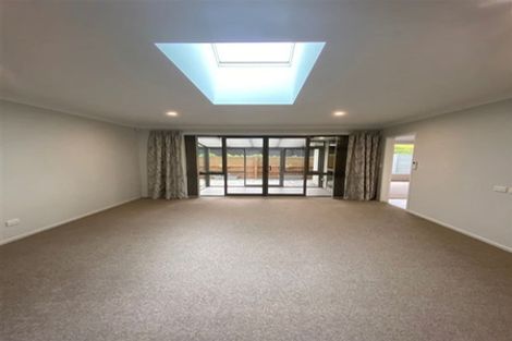 Photo of property in 2/61 Colombo Street, Cashmere, Christchurch, 8022