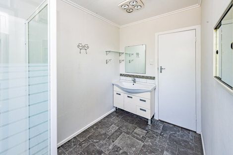 Photo of property in 62 Parkes Avenue, Saint Johns Hill, Whanganui, 4501