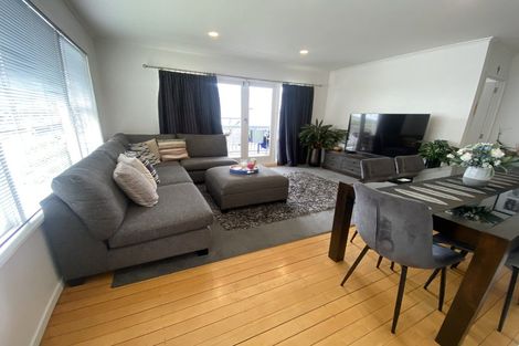 Photo of property in 4/221 Hurstmere Road, Takapuna, Auckland, 0622