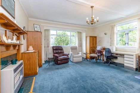 Photo of property in 6 Grey Street, College Estate, Whanganui, 4500