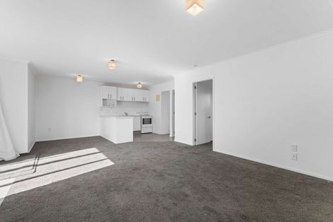 Photo of property in 17 Downing Place, Welcome Bay, Tauranga, 3112