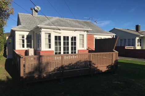 Photo of property in 28 Churton Crescent, Taita, Lower Hutt, 5011