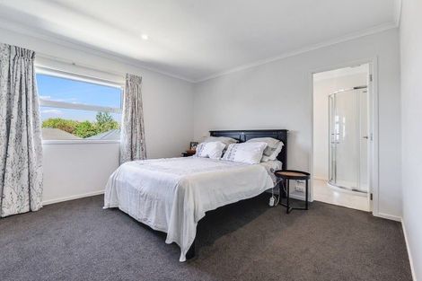 Photo of property in 2/28 Garnett Avenue, Forest Lake, Hamilton, 3200