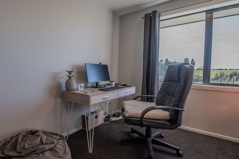Photo of property in 64 Cameron Road, Hillend, Balclutha, 9272