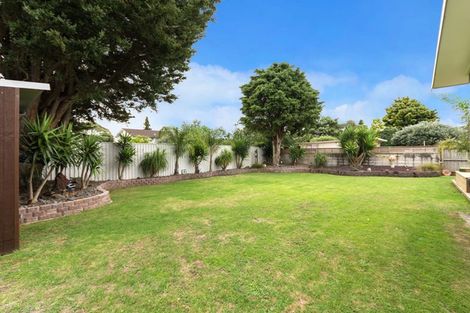 Photo of property in 27 Magnolia Avenue, Opaheke, Papakura, 2113