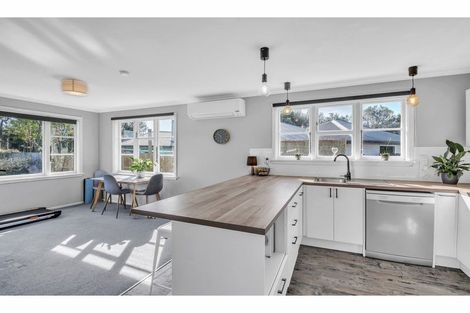 Photo of property in 13 Cross Street, Coalgate, 7673