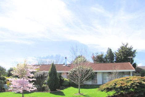 Photo of property in 7 Campbell Place, Pukehangi, Rotorua, 3015