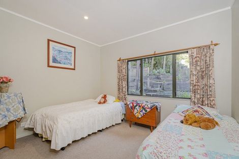 Photo of property in 2 Pohutukawa Grove, Whitianga, 3510