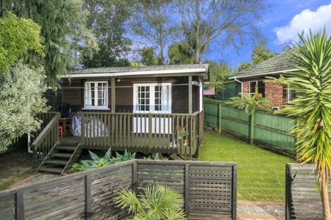 Photo of property in 27-29 Wairau Road, Forrest Hill, Auckland, 0627