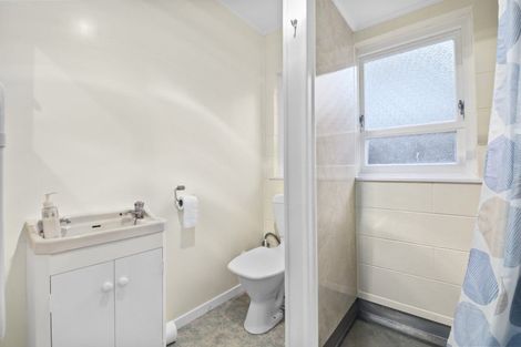 Photo of property in 29 Seaview Crescent, Picton, 7220