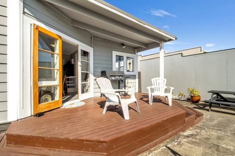 Photo of property in 6 Fairs Road, Milson, Palmerston North, 4414