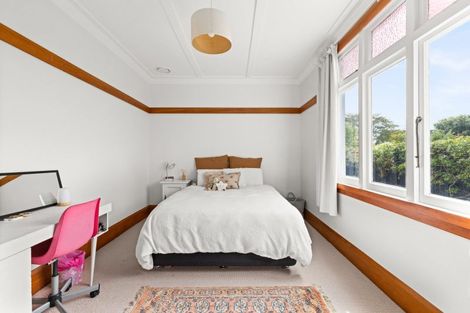 Photo of property in 34 Bowling Road, Greenmeadows, Napier, 4112