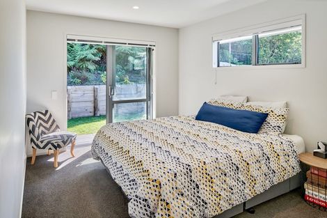 Photo of property in 32 Mooring Close, Whitby, Porirua, 5024