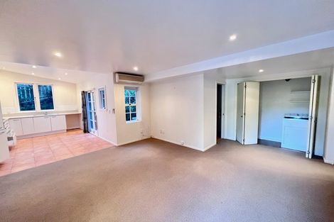 Photo of property in 76 Beach Road, Castor Bay, Auckland, 0620