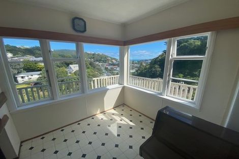 Photo of property in 31 Melrose Road, Island Bay, Wellington, 6023