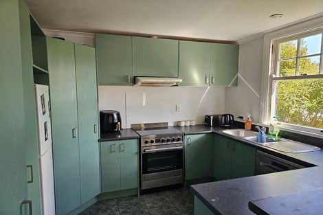 Photo of property in 8a Somerset Avenue, Newtown, Wellington, 6021