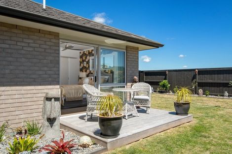 Photo of property in 14 Kamahi Crescent, Papamoa Beach, Papamoa, 3118