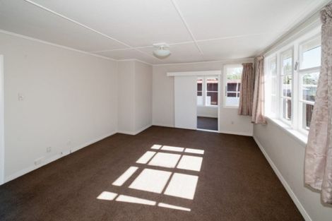Photo of property in 9 Wilmot Street, Northcote, Christchurch, 8052