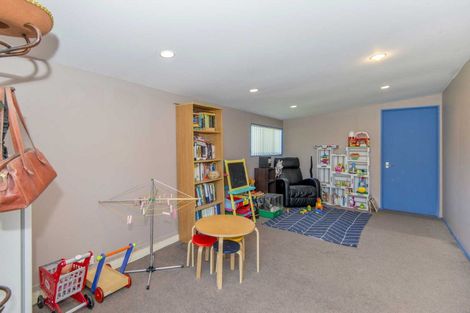 Photo of property in 17 Stanbury Avenue, Somerfield, Christchurch, 8024