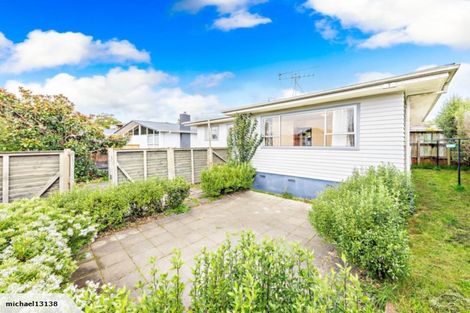 Photo of property in 1/47 Larne Avenue, Pakuranga Heights, Auckland, 2010