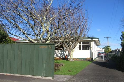 Photo of property in 96 Wood Street, Takaro, Palmerston North, 4410