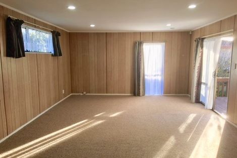 Photo of property in 1/143 Te Irirangi Drive, Flat Bush, Auckland, 2019