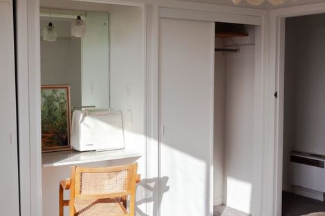 Photo of property in 4 Norton Place, Spotswood, New Plymouth, 4310