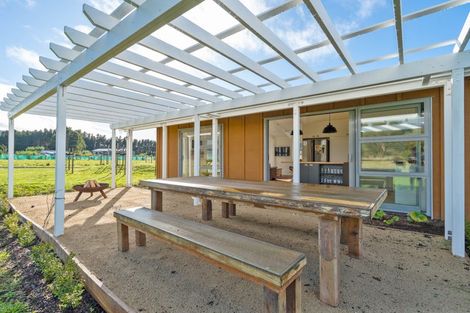 Photo of property in 440 Haringa Road, Carrington, Carterton, 5791