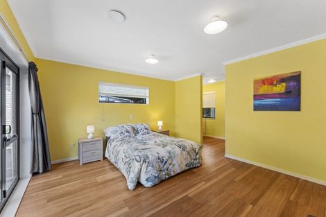 Photo of property in 33 Memphis Grove, Totara Park, Upper Hutt, 5018