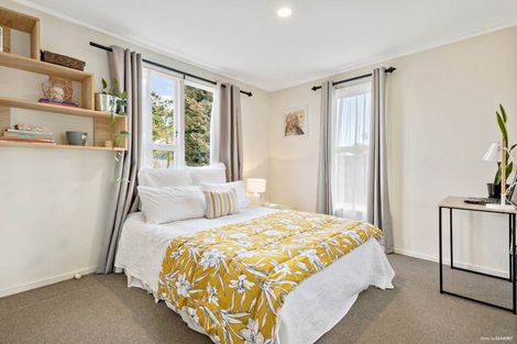 Photo of property in 47 Lysander Crescent, Beach Haven, Auckland, 0626