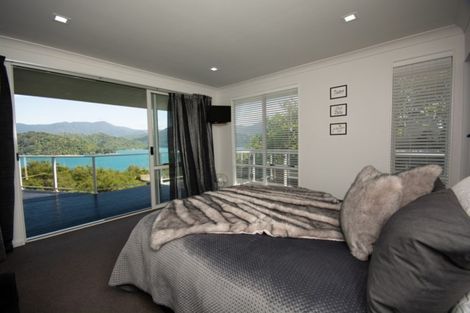 Photo of property in 16 Lawrence Street, Havelock, 7100