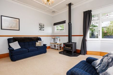 Photo of property in 6 Rosalie Terrace, Kelvin Grove, Palmerston North, 4414