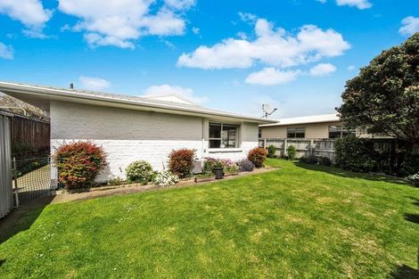 Photo of property in 4/29 Clemow Road, Fitzroy, New Plymouth, 4312