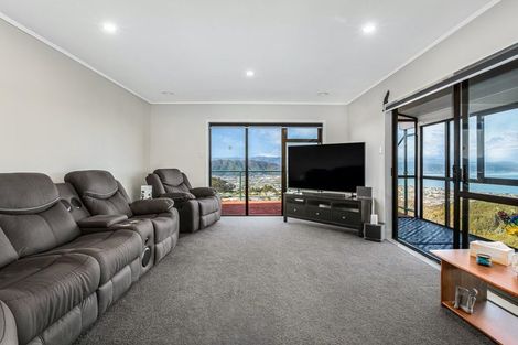 Photo of property in 280 Maungaraki Road, Maungaraki, Lower Hutt, 5010