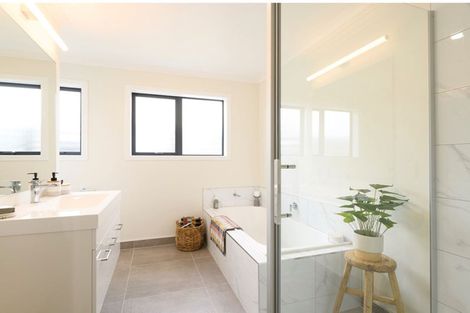 Photo of property in 44 Pateke Drive, Kenepuru, Porirua, 5022